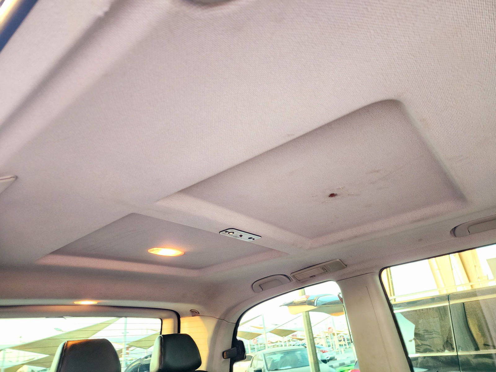 2015 MERCEDES BENZ VITO — 110240 KM — Lot 3912325 — Souq - Marhaba Auctions Used Cars - Image 9