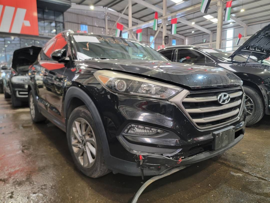 2016 HYUNDAI TUCSON — 181542 Miles — Lot 40424356 — Main - Marhaba Auctions Used Cars - Image 4