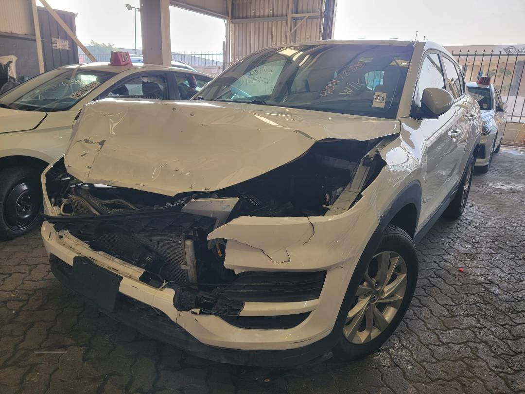 2019 HYUNDAI TUCSON — 90507 Miles — Lot 40629501 — Souq - Marhaba Auctions Used Cars - Image 4
