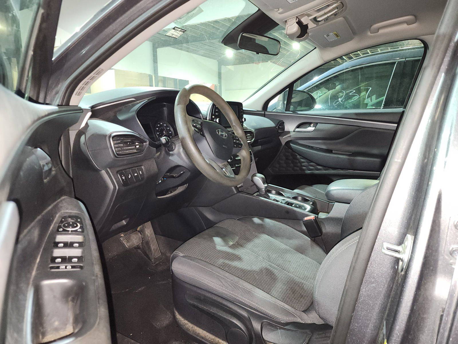 HYUNDAI SANTA FE 2019 - Marhaba Auction Used Cars - Image 9