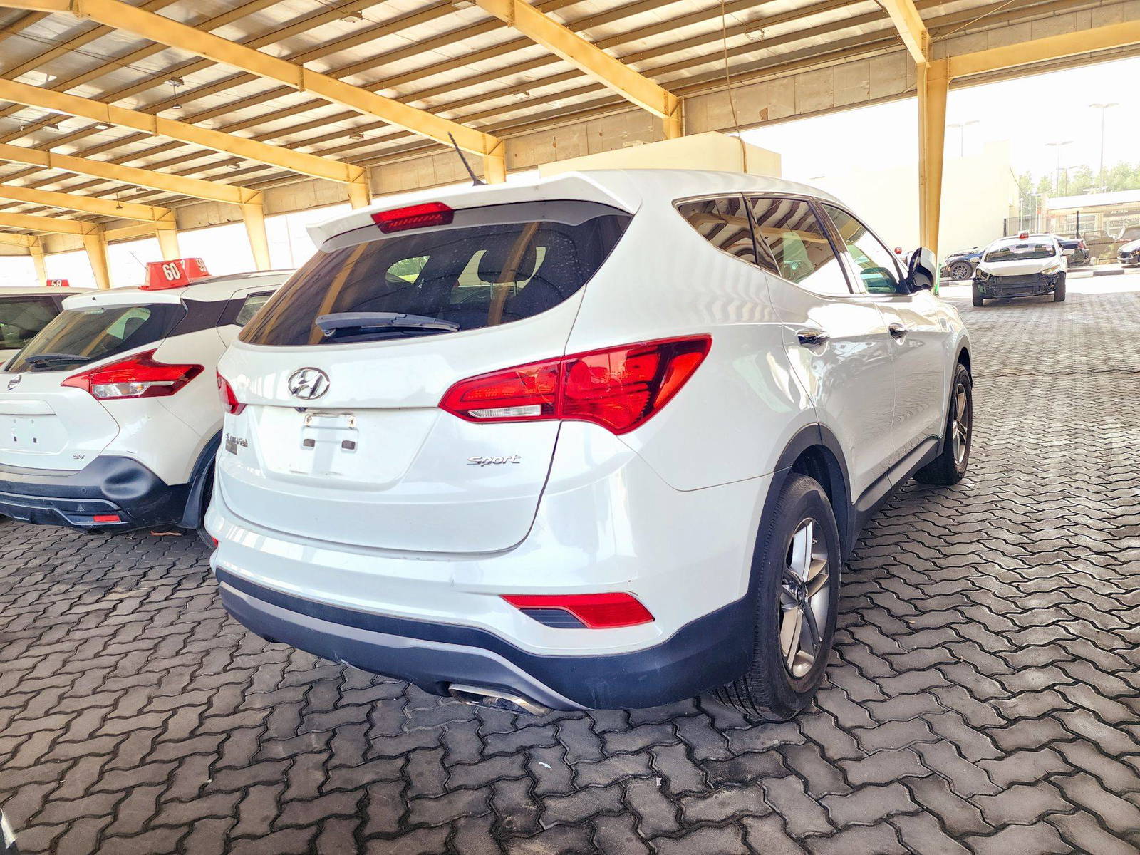 2018 HYUNDAI SANTA FE SPORT — 155073 Miles — Lot 87492244 — Souq - Marhaba Auctions Used Cars - Image 3