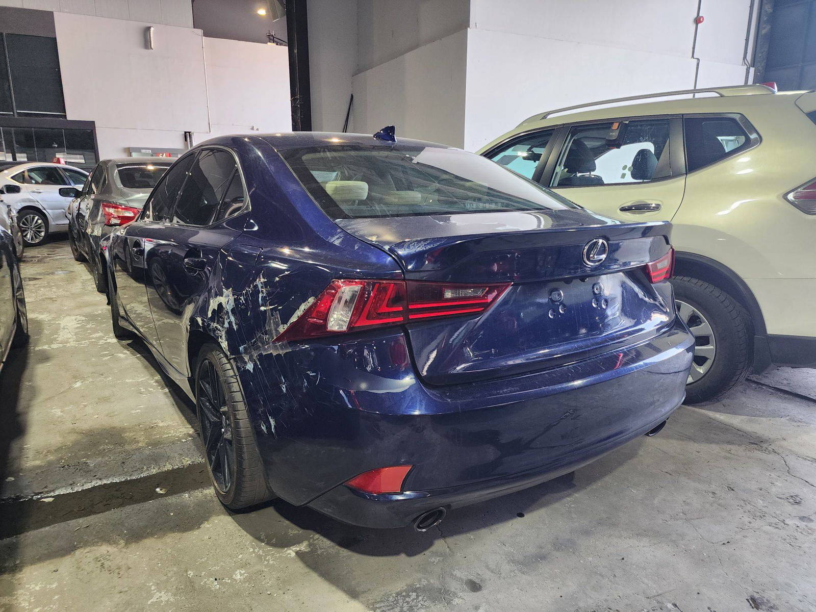 2015 LEXUS IS 250 — 170542 Miles — Lot 42348805 — Al Quoz - Marhaba Auctions Used Cars - Image 4