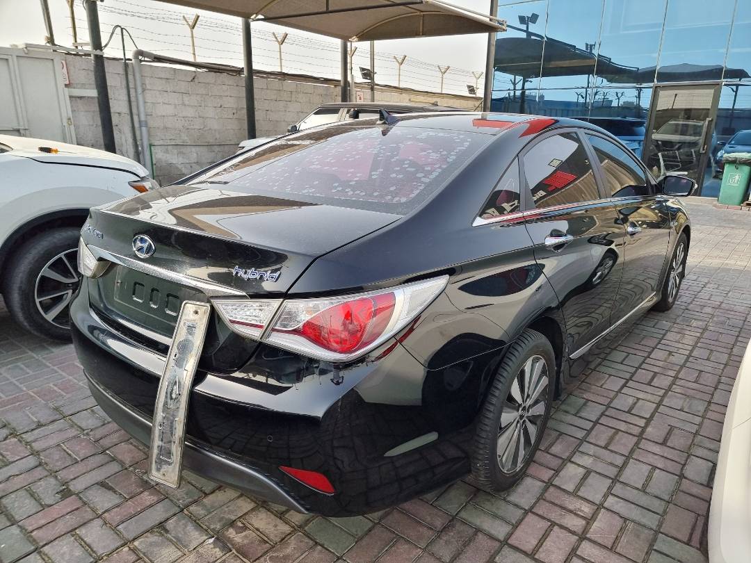 HYUNDAI SONATA 2012 - Marhaba Auction Used Cars - Image 4