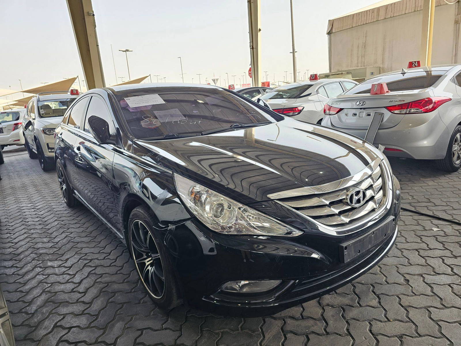 2011 HYUNDAI SONATA — 176588 KM — Lot 275146 — Souq - Marhaba Auctions Used Cars - Image 4