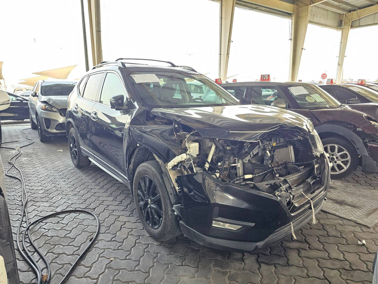 2018 NISSAN ROGUE — 221326 KM — Lot 78236404 — Souq - Marhaba Auctions Used Cars - Image 4