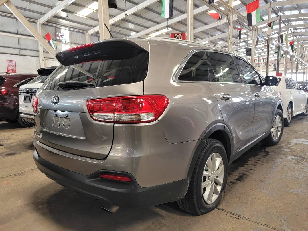 2017 KIA SORENTO — 149058 Miles — Lot G242659 — Main - Marhaba Auctions Used Cars - Image 3