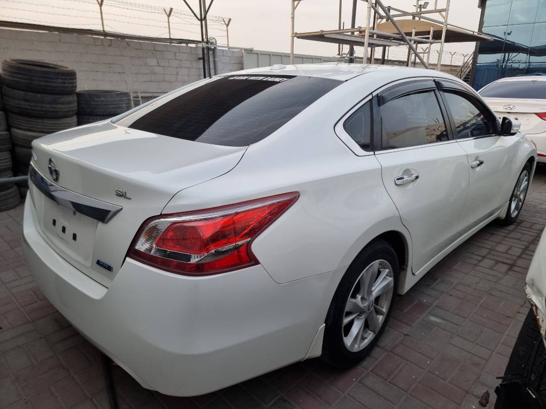 2013 NISSAN ALTIMA — 213618 Miles — Lot 125478 — Ind. 12 - Marhaba Auctions Used Cars - Image 4