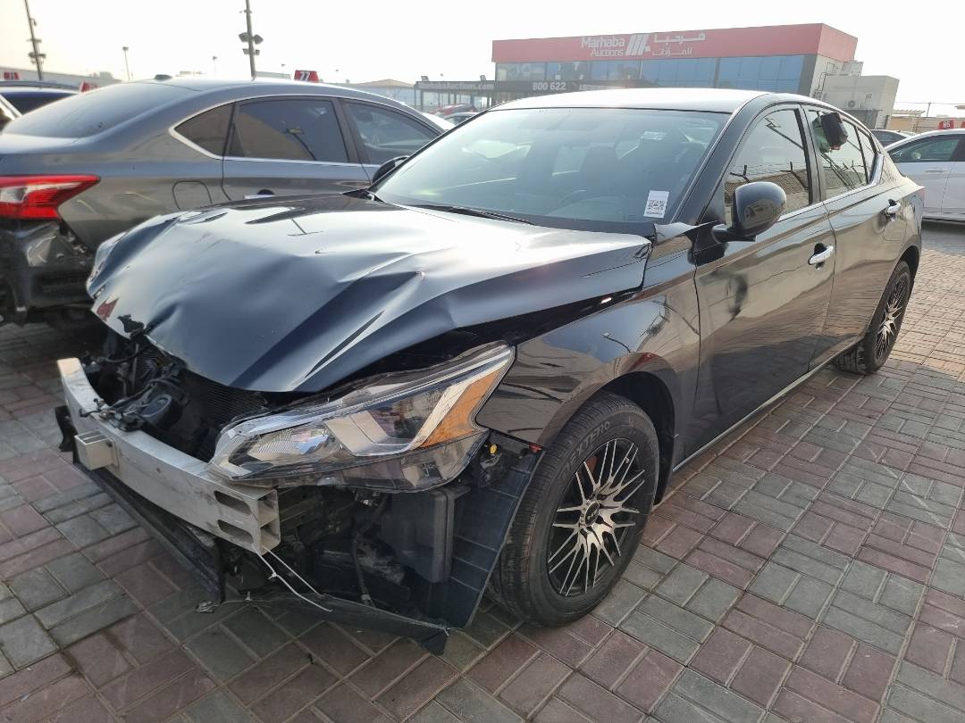 2019 NISSAN ALTIMA — 83141 Miles — Lot 0125487 — Souq - Marhaba Auctions Used Cars - Image 5