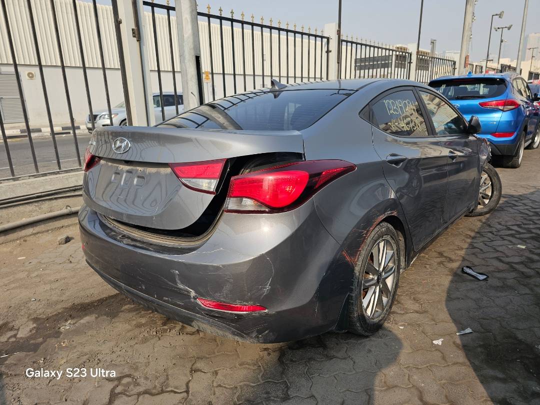 2014 HYUNDAI ELANTRA — 184993 KM — Lot 12319291 — Main - Marhaba Auctions Used Cars - Image 4