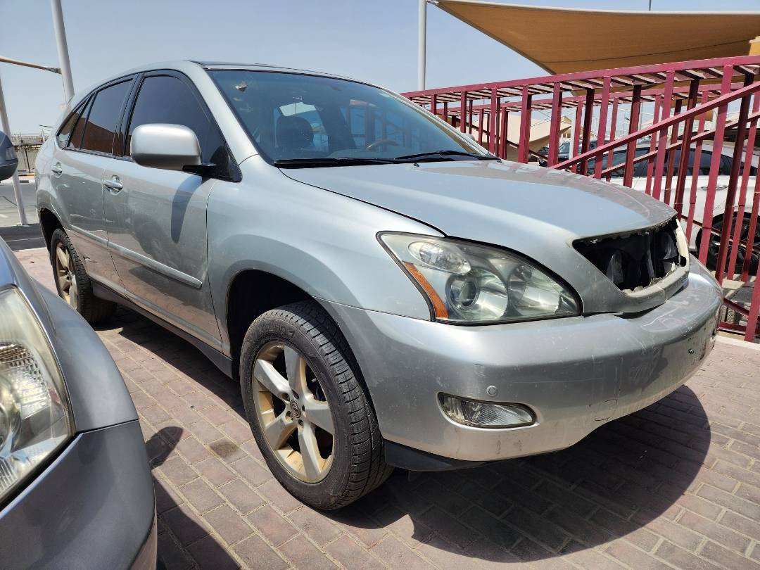 2004 LEXUS RX 330 — 384551 KM — Lot 56648 — Main - Marhaba Auctions Used Cars - Image 4
