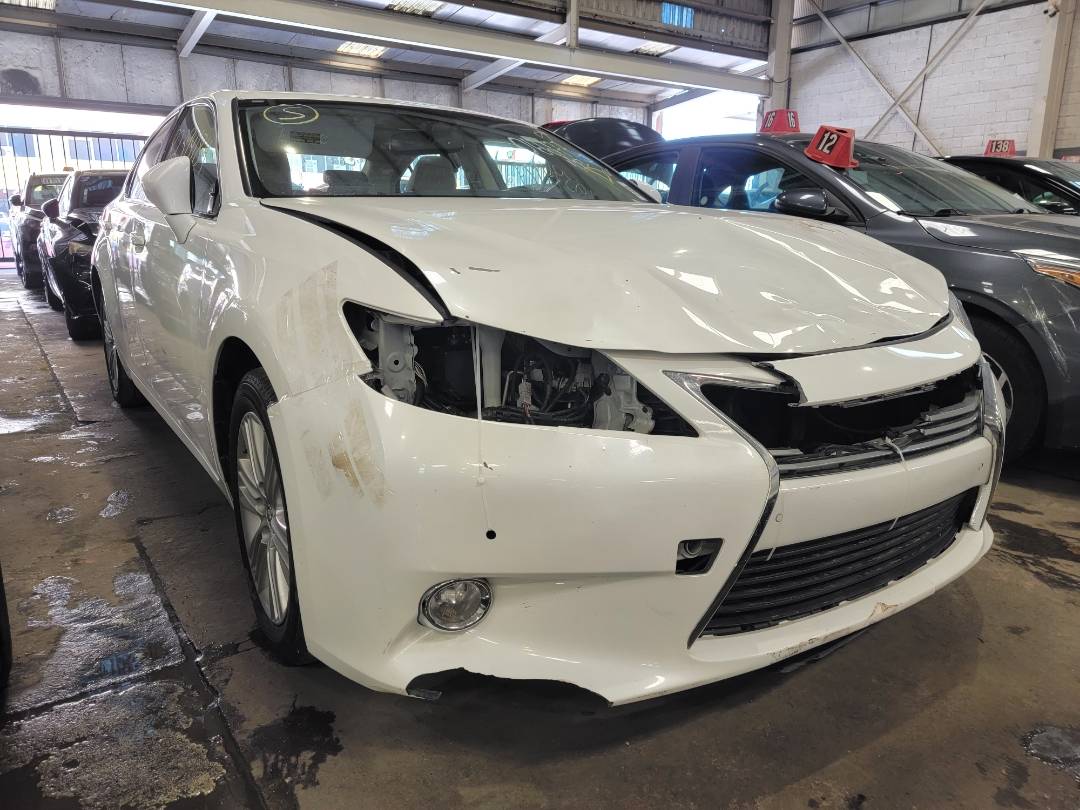 2013 LEXUS ES 350 — 141039 Miles — Lot 9D2066177 — Main - Marhaba Auctions Used Cars - Image 4