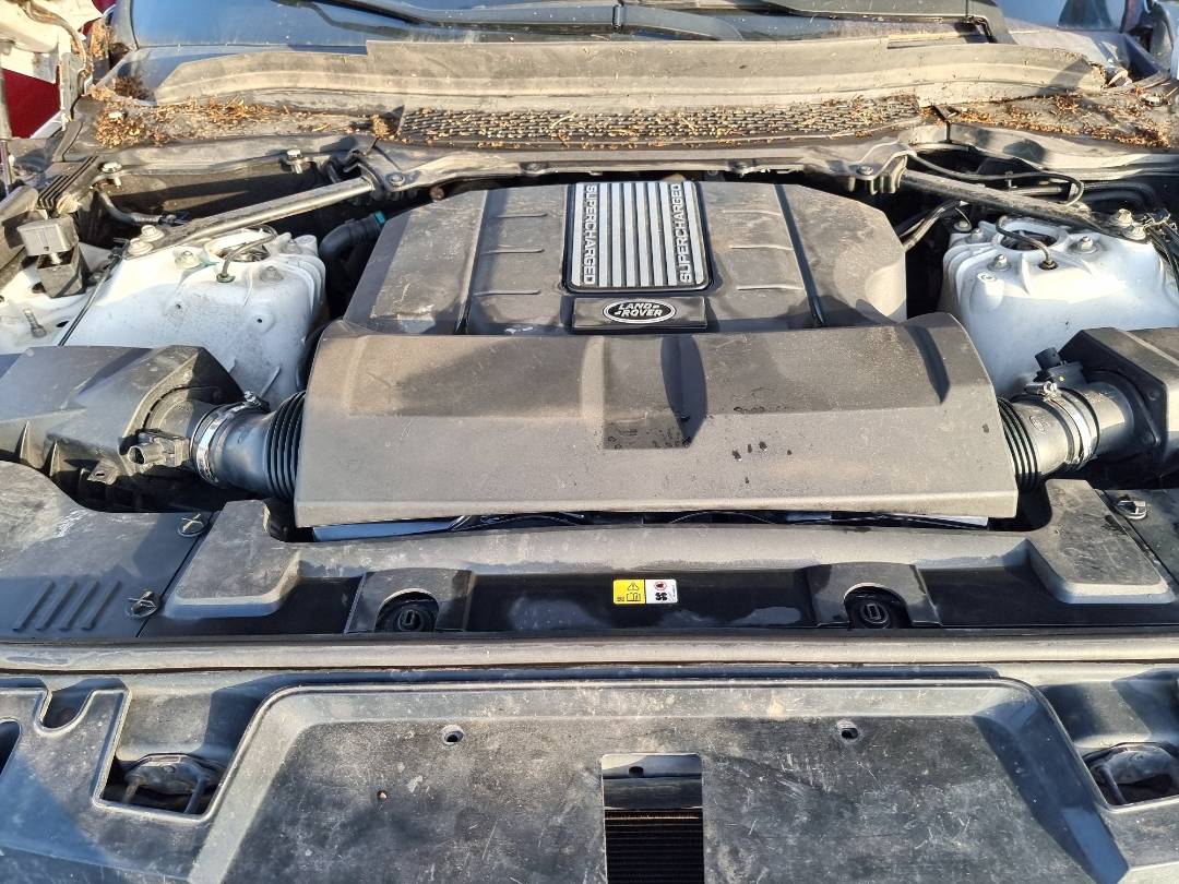 LAND ROVER RANGE ROVER SPORT 2015 - Marhaba Auction Used Cars - Image 9