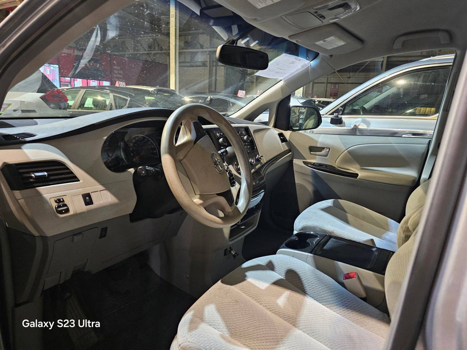 TOYOTA SIENNA 2011 - Marhaba Auction Used Cars - Image 7