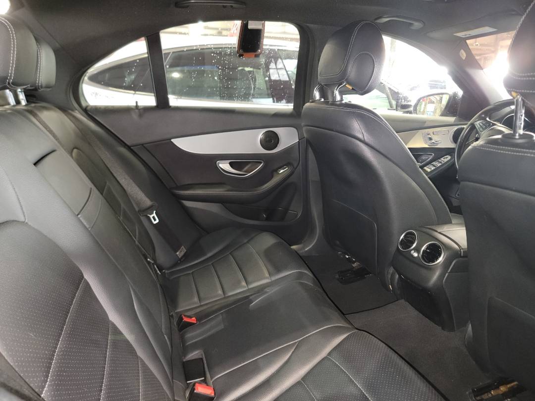 MERCEDES BENZ C300 2018 - Marhaba Auction Used Cars - Image 4