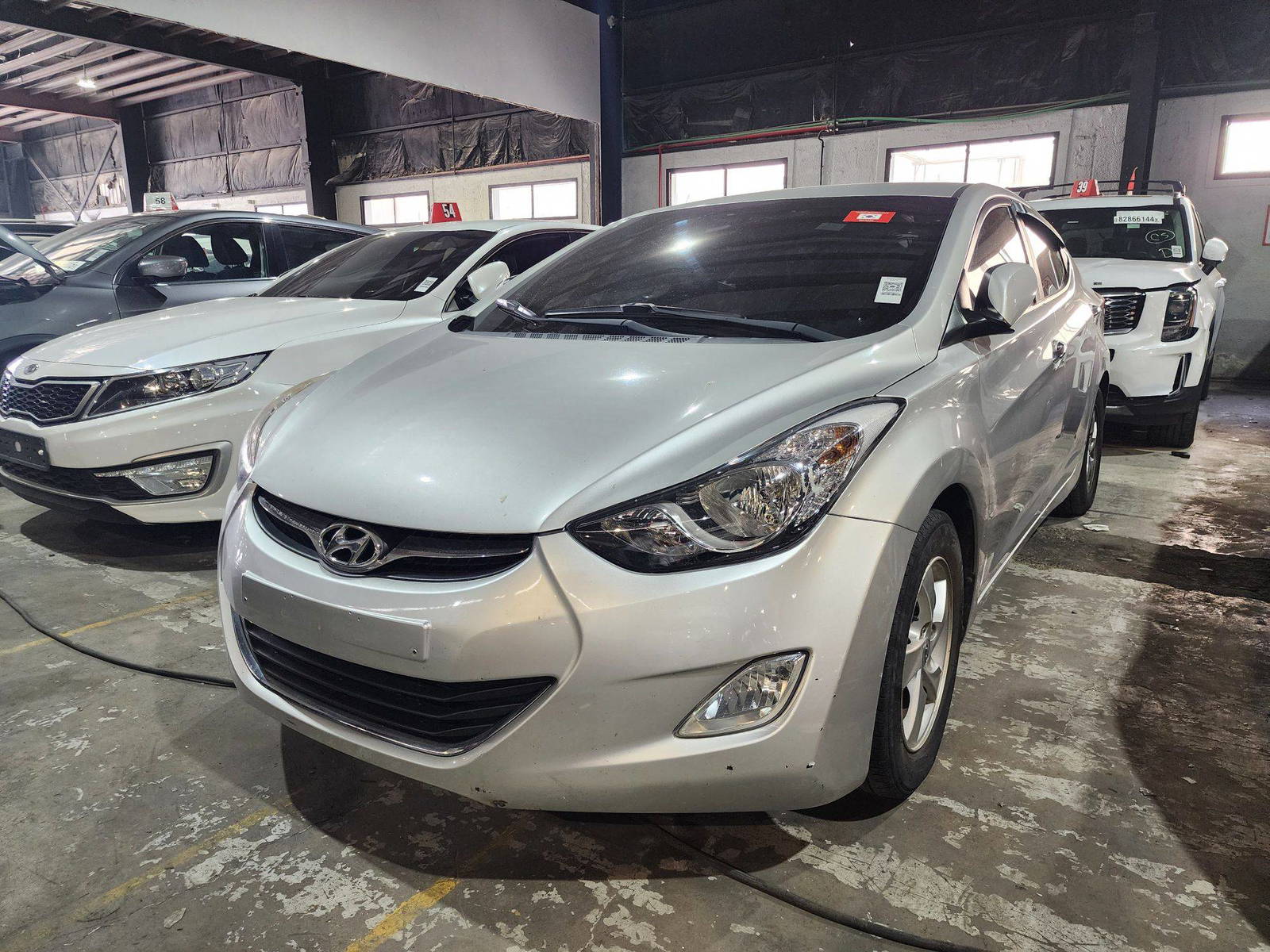 2011 HYUNDAI AVANTE — 151252 KM — Lot 040070 — Al Quoz - Marhaba Auctions Used Cars - Image 4