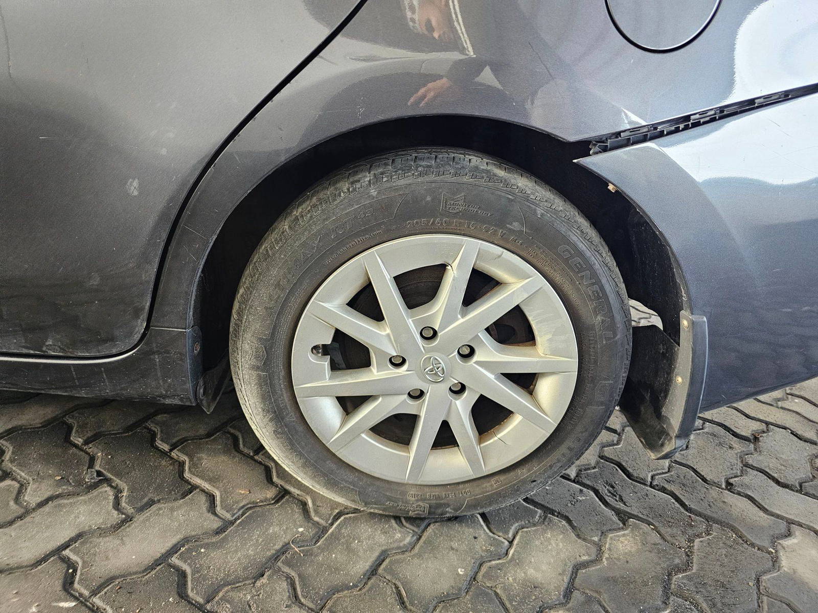 TOYOTA PRIUS 2012 - Marhaba Auction Used Cars - Image 10