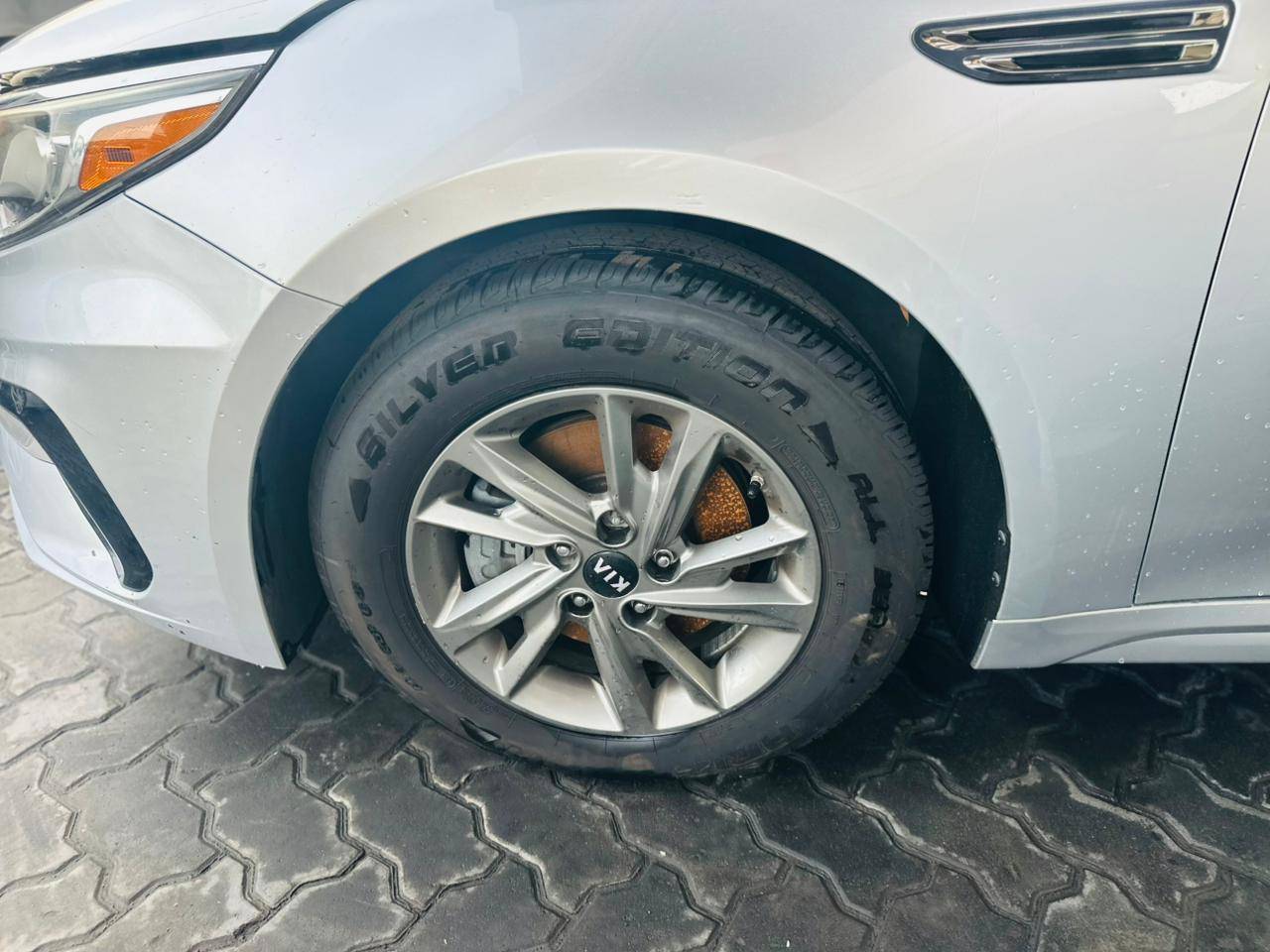 2019 KIA OPTIMA — 113604 Miles — Lot G295558 — Souq - Marhaba Auctions Used Cars - Image 11