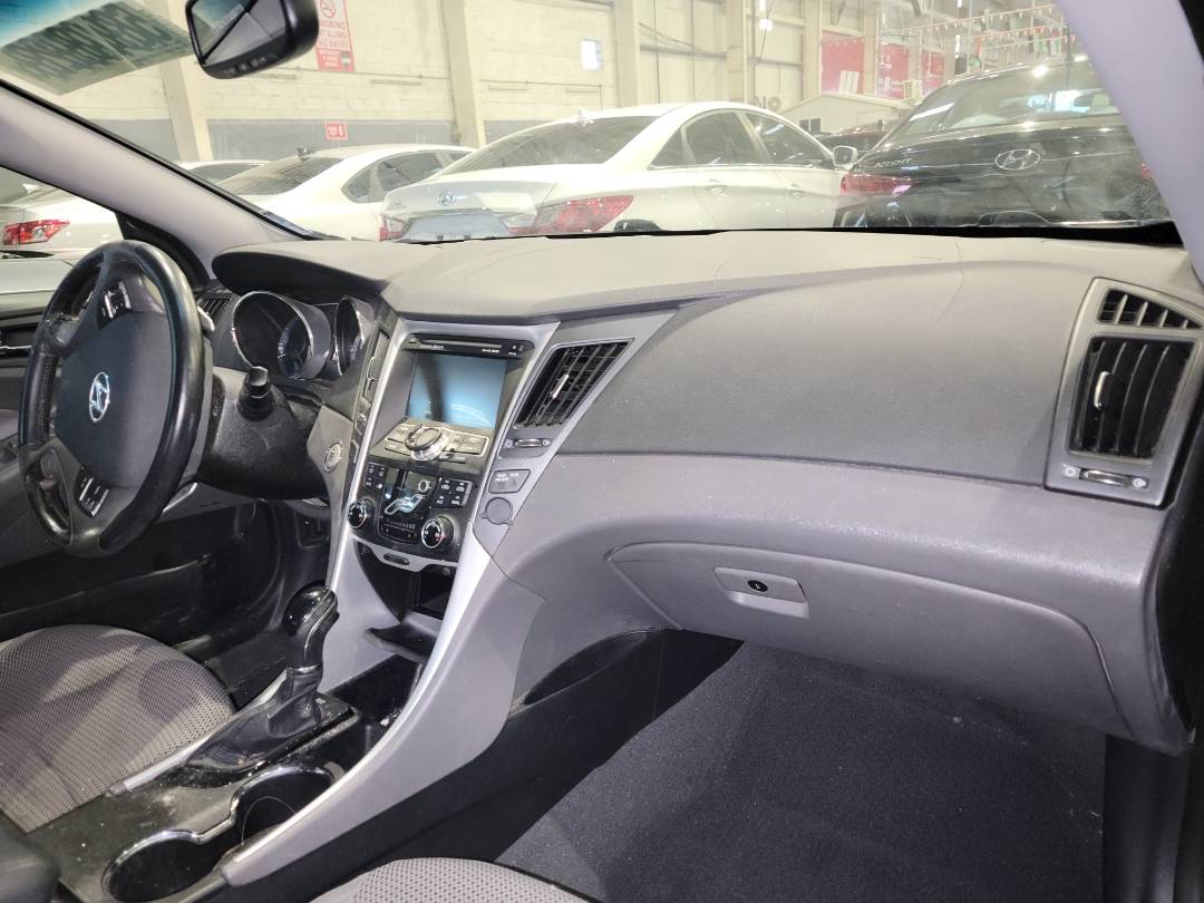 2011 HYUNDAI SONATA — 152636 Miles — Lot H317798 - Marhaba Auctions Used Cars - Image 4