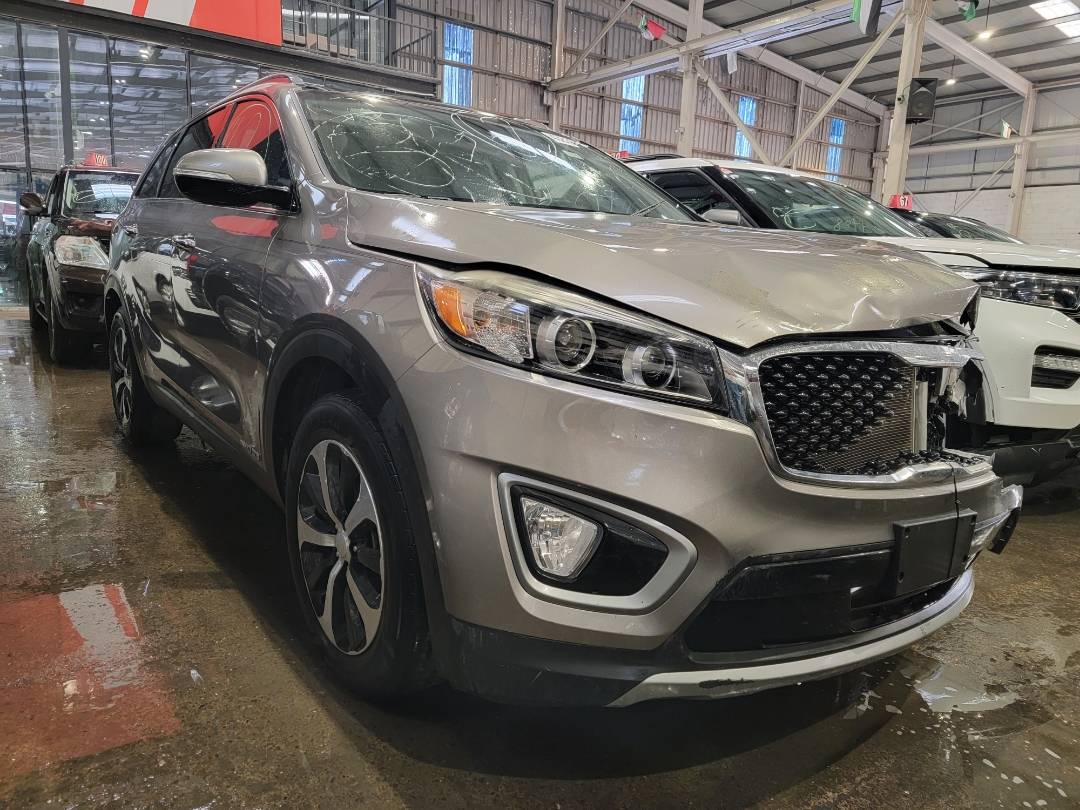 2017 KIA SORENTO — 166068 Miles — Lot G232258 — Main - Marhaba Auctions Used Cars - Image 4