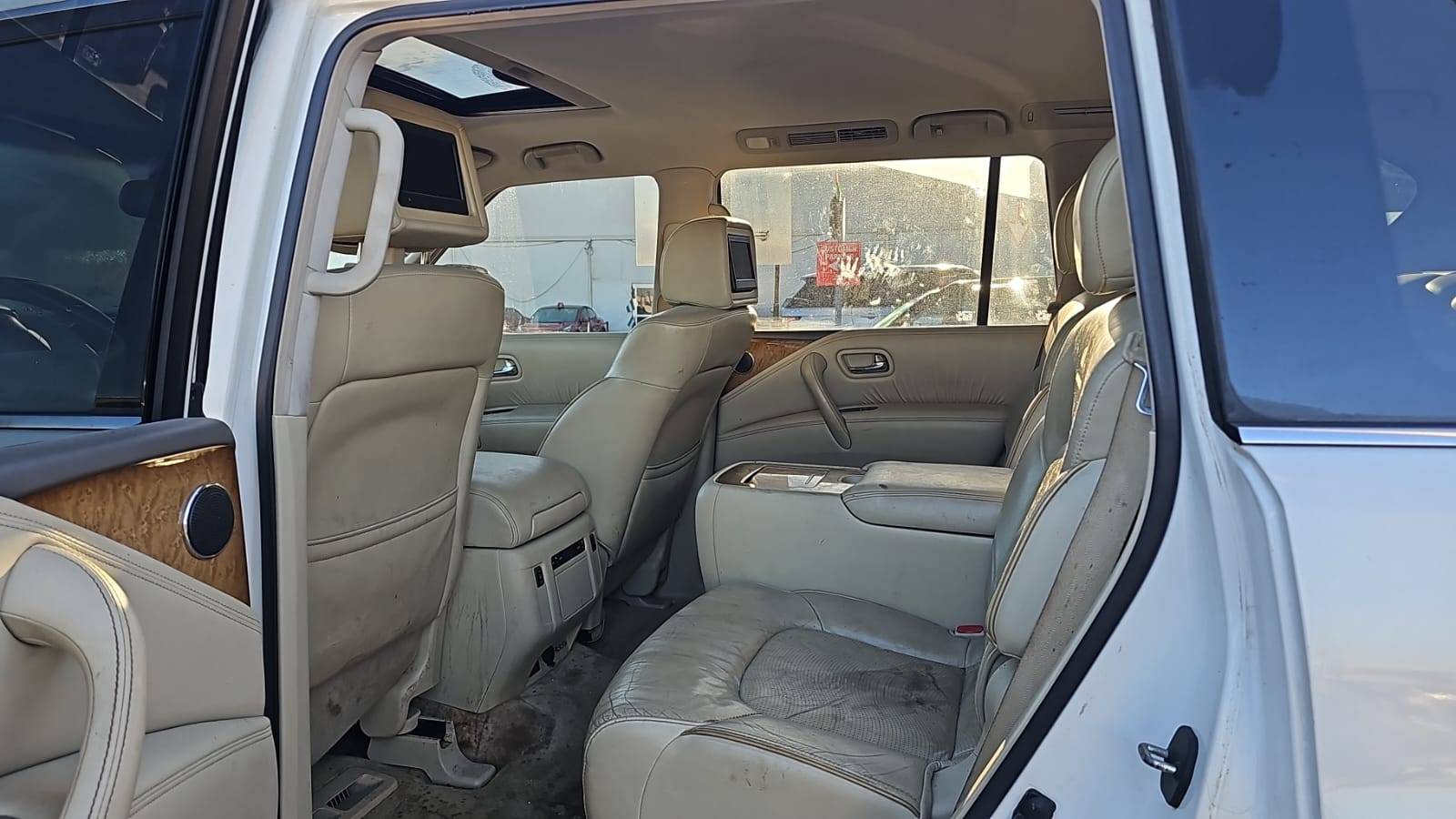 2013 INFINITI QX56 — 234885 Miles — Lot XD9550850 — Souq - Marhaba Auctions Used Cars - Image 8