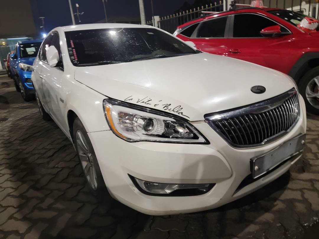 2011 KIA K7 — 127513 KM — Lot A026644 — Main - Marhaba Auctions Used Cars - Image 4