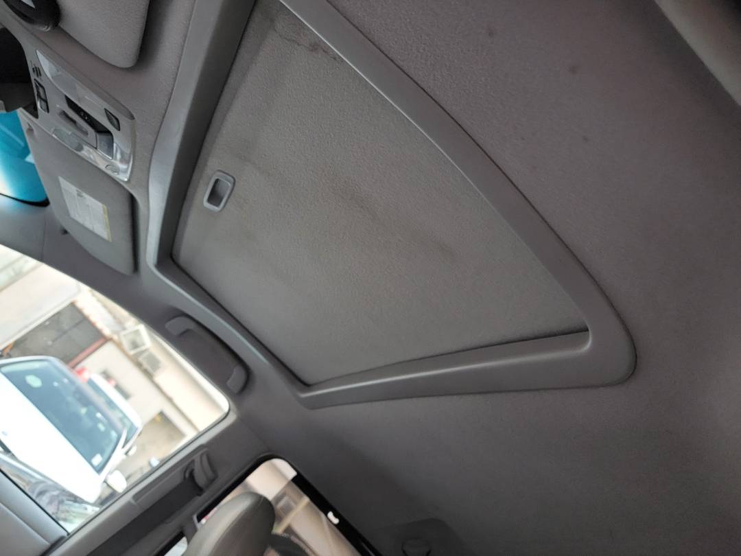 2011 TOYOTA SIENNA — 268609 Miles — Lot XBS129995 — Main - Marhaba Auctions Used Cars - Image 11