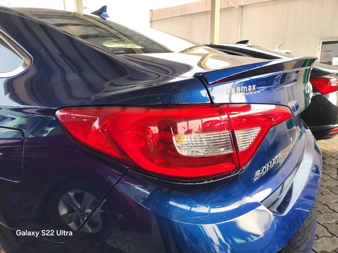 2017 HYUNDAI SONATA — 159599 Miles — Lot 50763064 — Souq - Marhaba Auctions Used Cars - Image 4