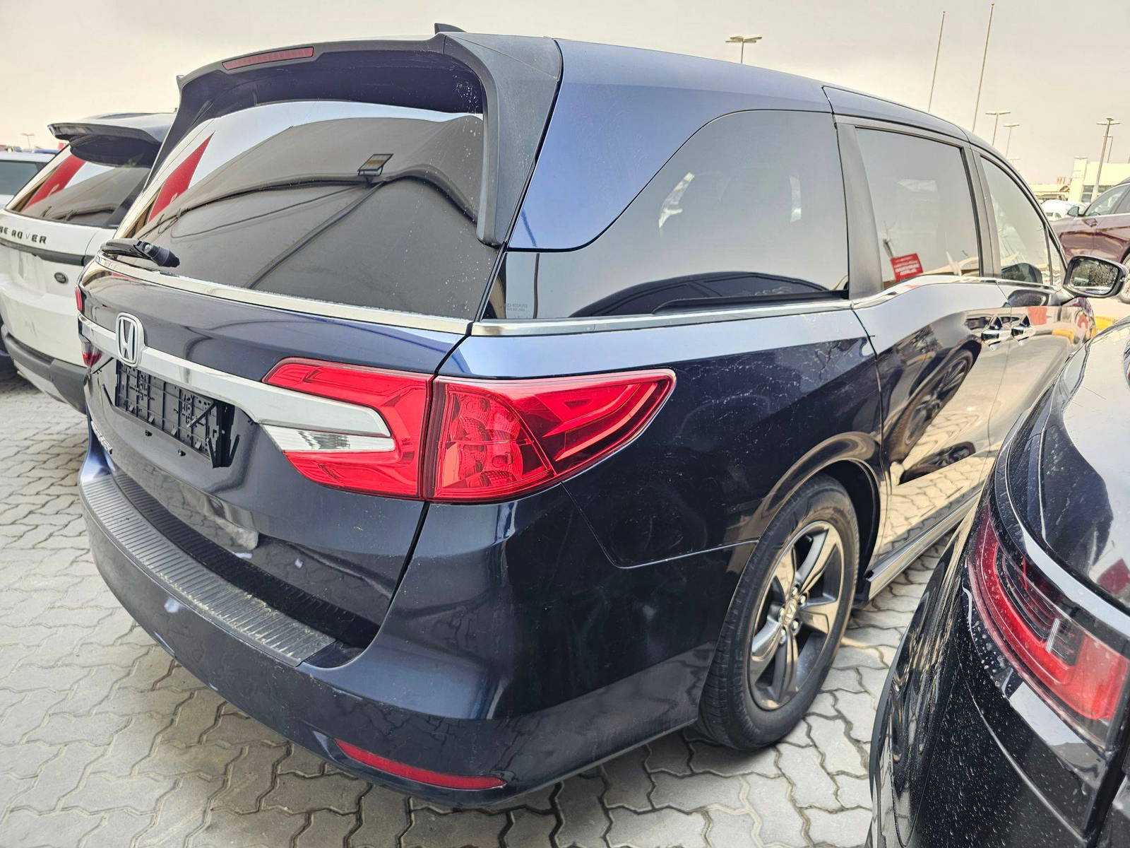2022 HONDA ODYSSEY — 69745 KM — Lot 4NB035912 — Souq - Marhaba Auctions Used Cars - Image 4