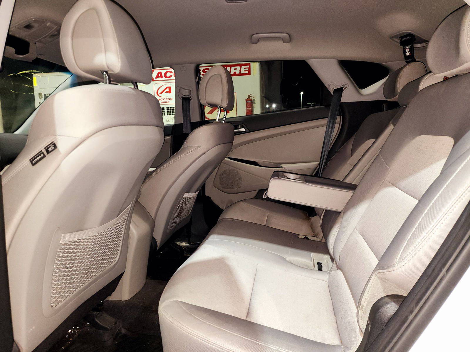 2018 HYUNDAI TUCSON — 195278 Miles — Lot U766822 — Souq - Marhaba Auctions Used Cars - Image 6