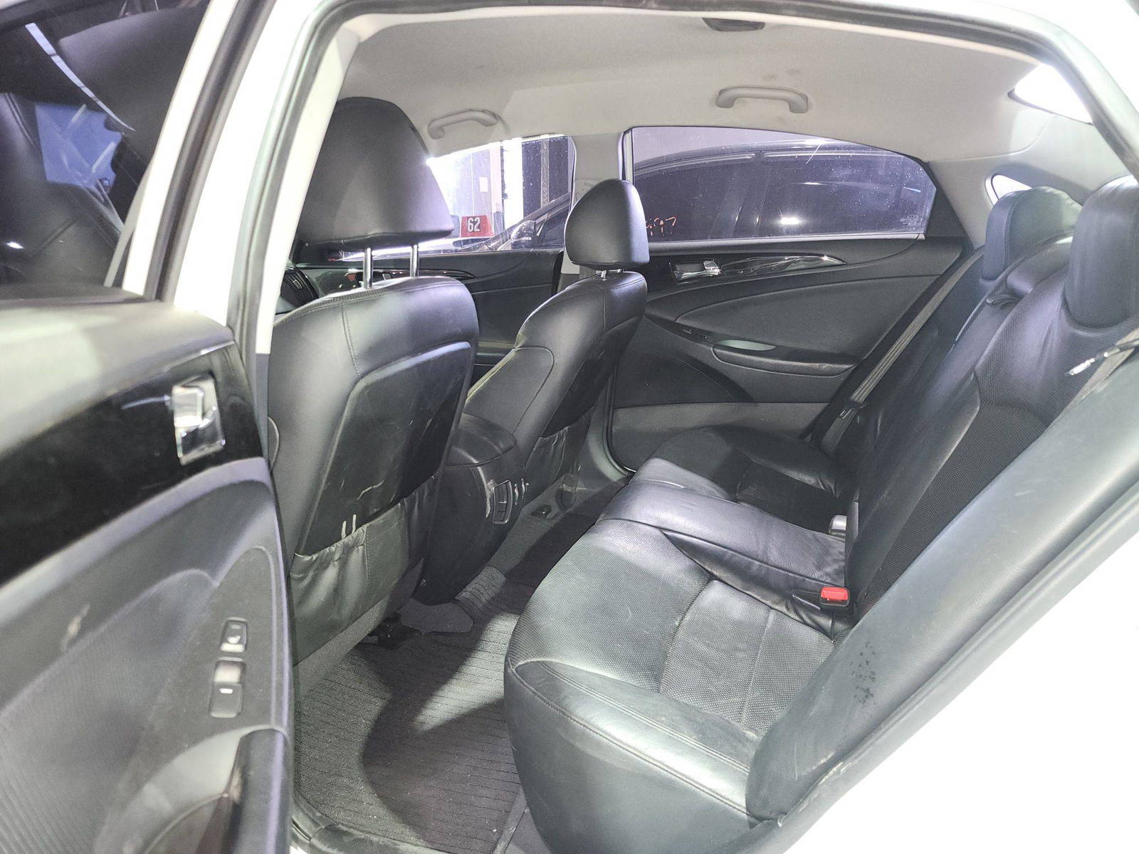 HYUNDAI SONATA 2011 - Marhaba Auction Used Cars - Image 8