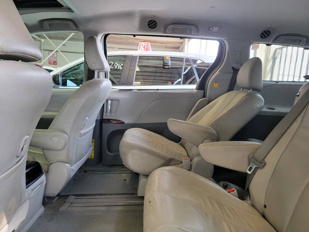 2012 TOYOTA SIENNA — 170268 Miles — Lot 3CS262342 — Main - Marhaba Auctions Used Cars - Image 7