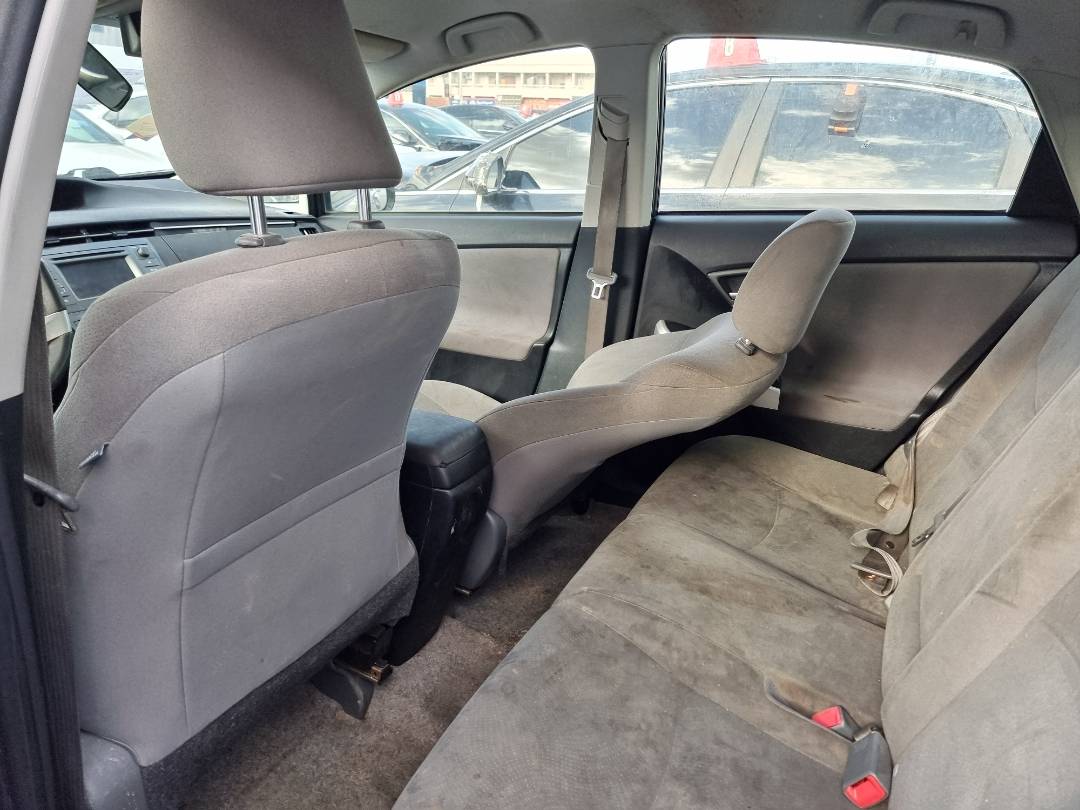 2015 TOYOTA PRIUS — 281327 Miles — Lot 66263915 — Ind. 12 - Marhaba Auctions Used Cars - Image 6