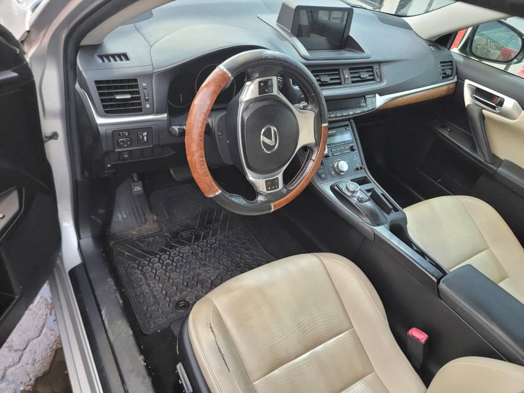 2012 LEXUS CT 200 — 248021 Miles — Lot 37170666 - Marhaba Auctions Used Cars - Image 9