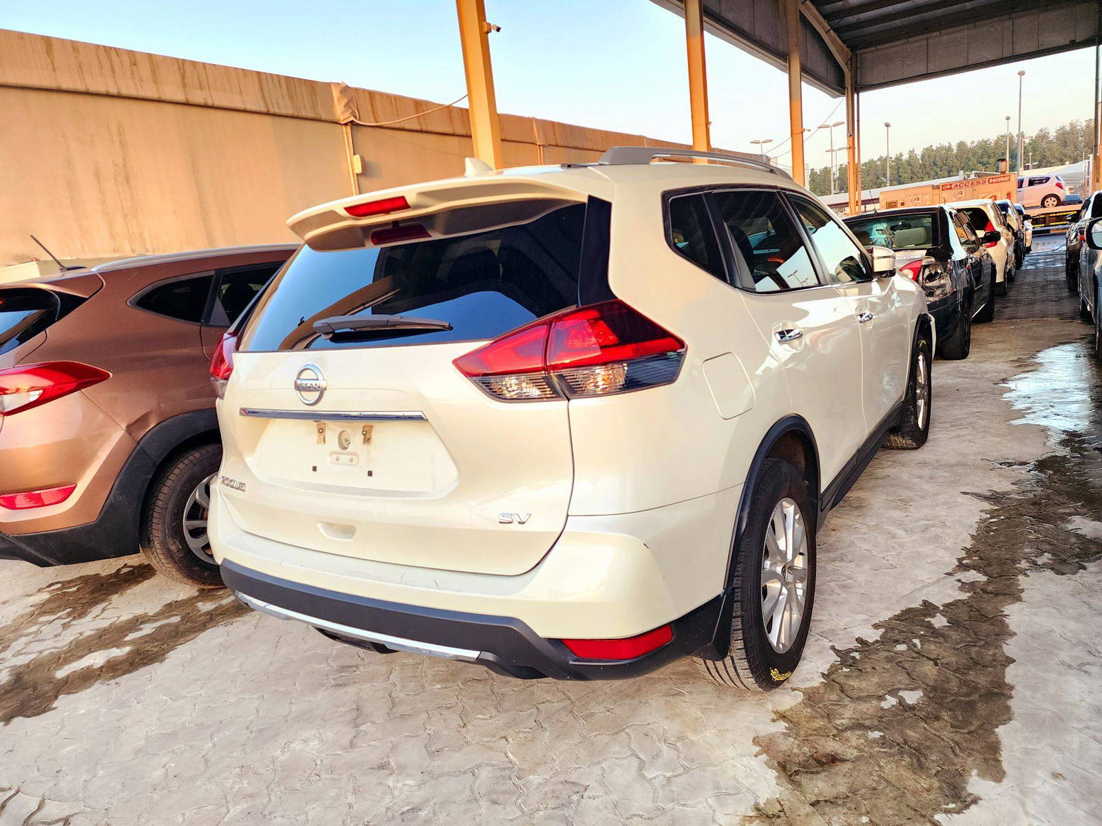 2018 NISSAN ROGUE — 132829 Miles — Lot T8JC815845 — Souq - Marhaba Auctions Used Cars - Image 3