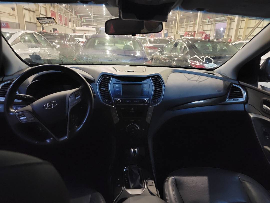 2018 HYUNDAI SANTA FE SPORT — 72326 KM — Lot JH062462 — Main - Marhaba Auctions Used Cars - Image 8