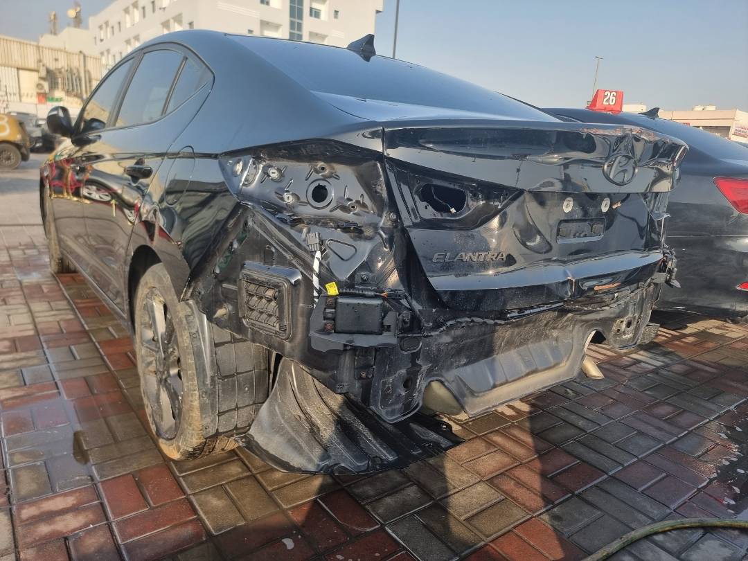 2017 HYUNDAI ELANTRA — 143760 KM — Lot 249745 — Main - Marhaba Auctions Used Cars - Image 6