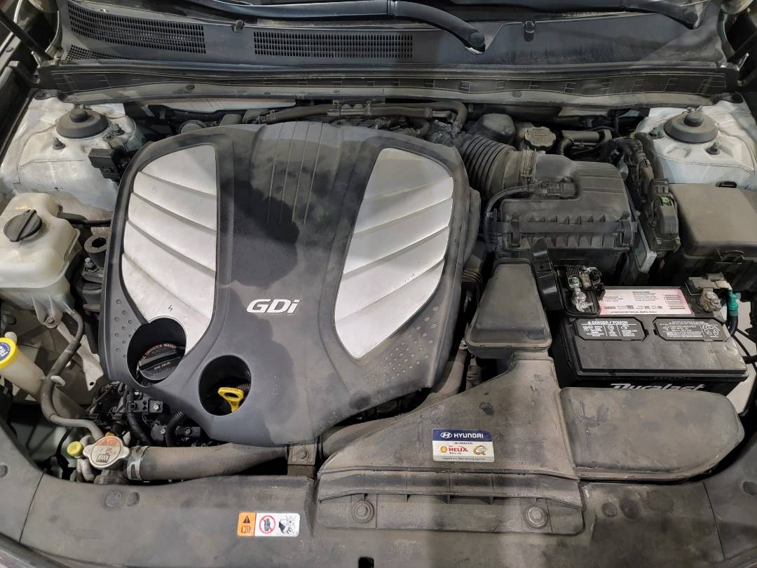 2016 HYUNDAI AZERA — 146886 Miles — Lot 767830 — Main - Marhaba Auctions Used Cars - Image 9