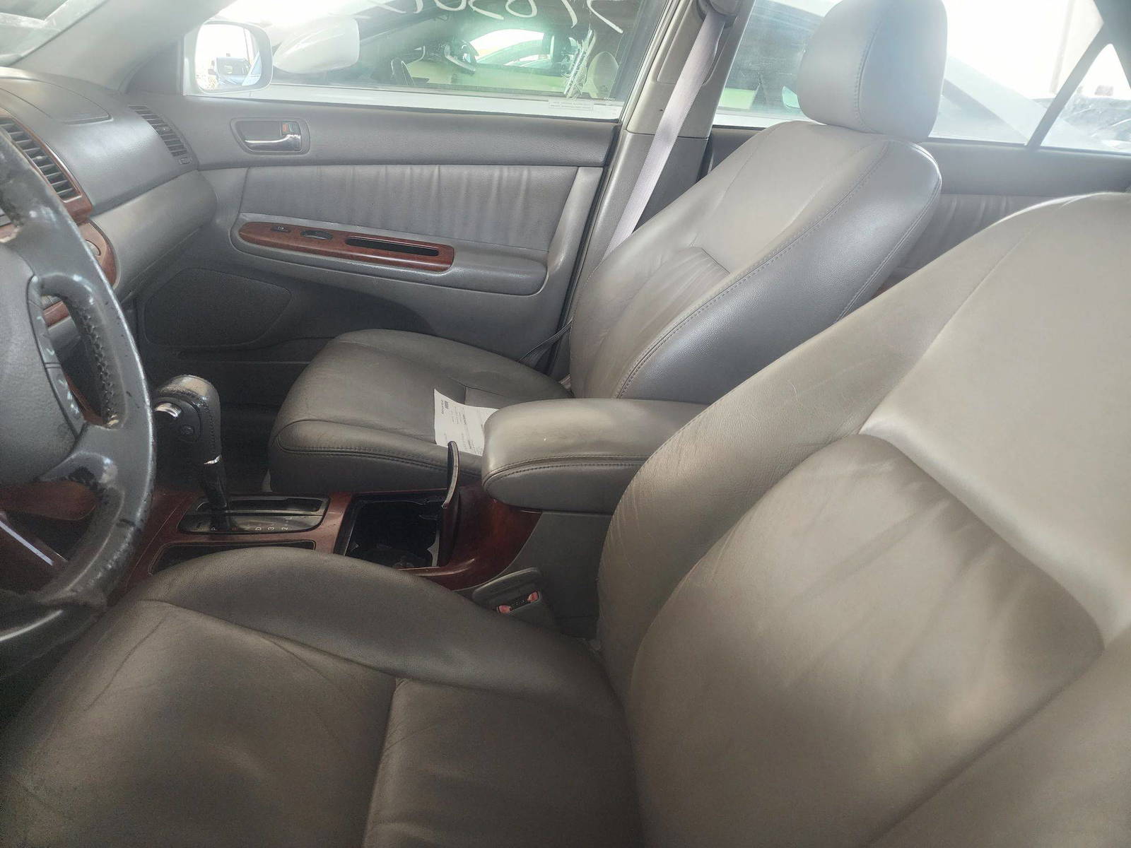 2005 TOYOTA CAMRY — 261542 Miles — Lot 57830933 - Marhaba Auctions Used Cars - Image 3