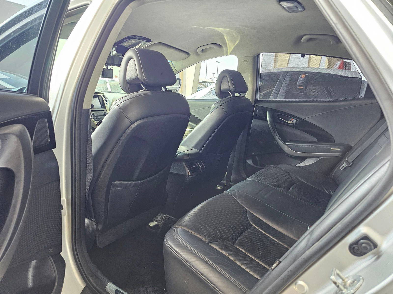2014 HYUNDAI GRANDEUR — 182516 KM — Lot 89822 — Souq - Marhaba Auctions Used Cars - Image 6