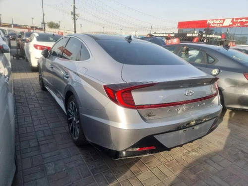 HYUNDAI SONATA