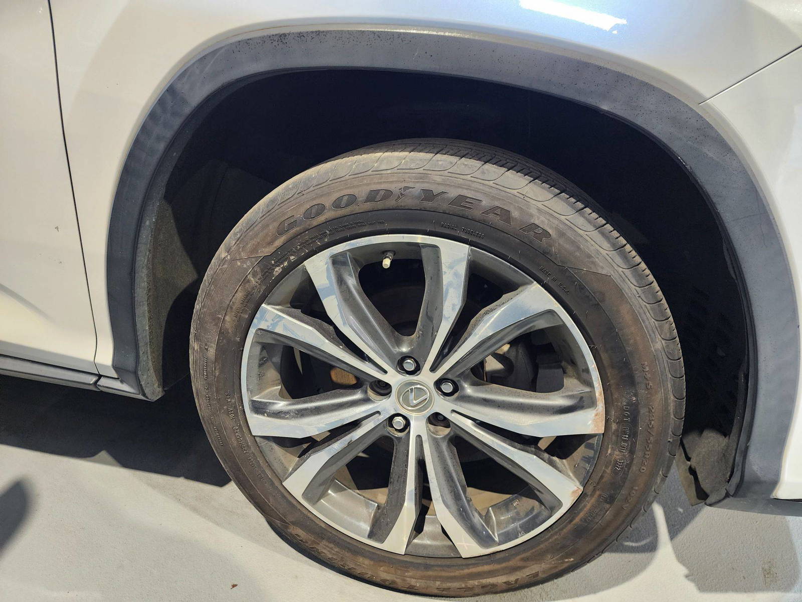 2017 LEXUS RX 350 — 136957 Miles — Lot 56434964 — Al Quoz - Marhaba Auctions Used Cars - Image 13