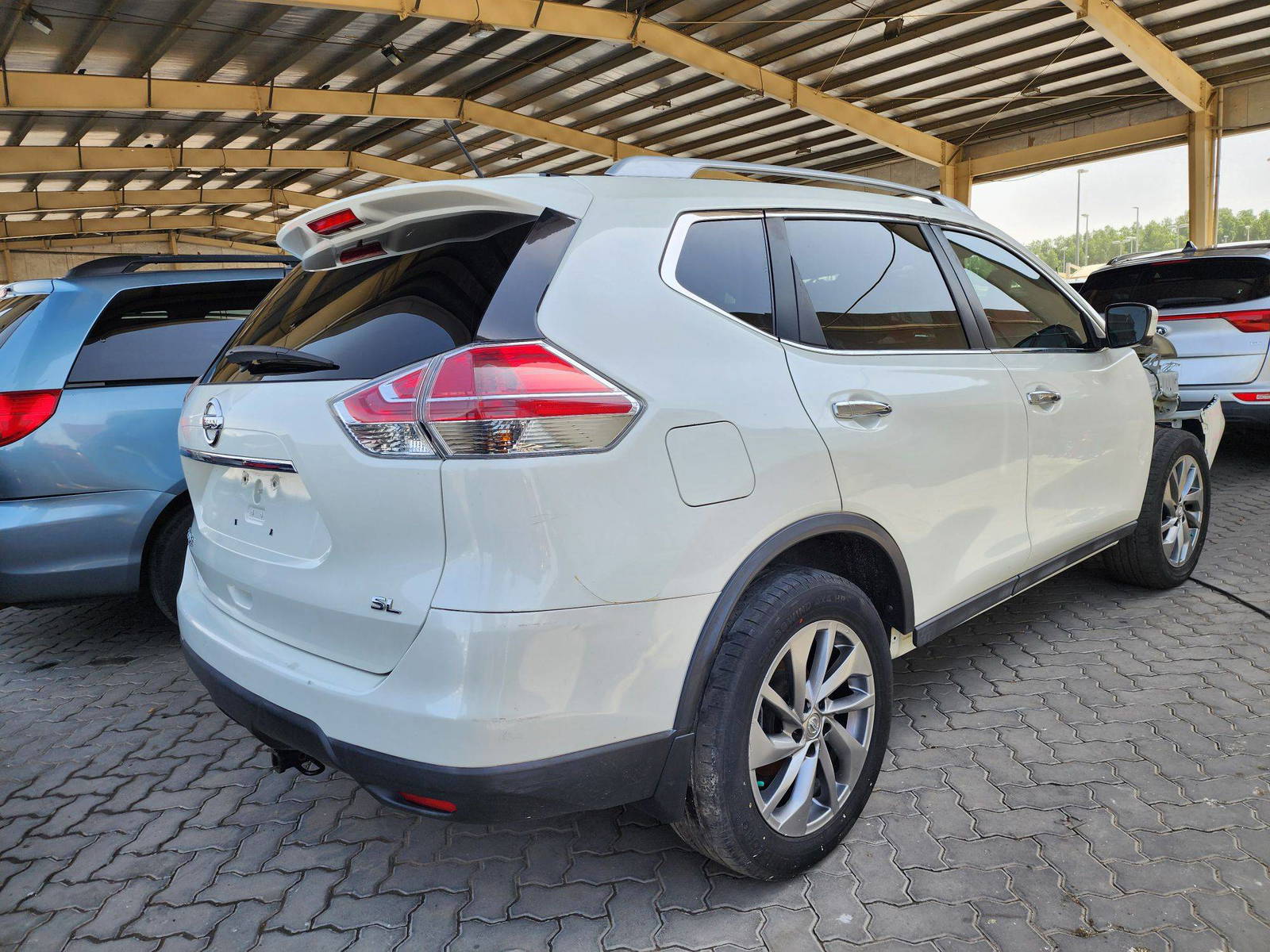2015 NISSAN ROGUE — 132280 Miles — Lot 70779073 — Souq - Marhaba Auctions Used Cars - Image 3