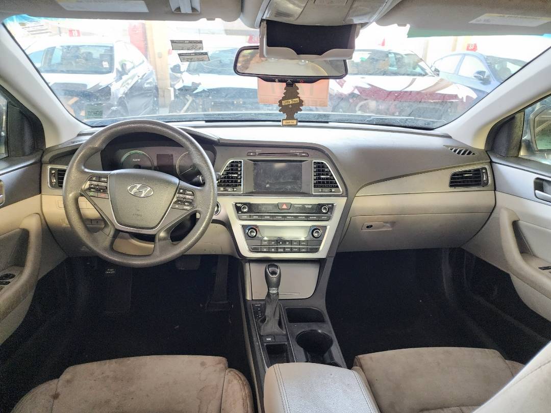 2017 HYUNDAI SONATA — 218048 Miles — Lot 38964318 — Souq - Marhaba Auctions Used Cars - Image 8