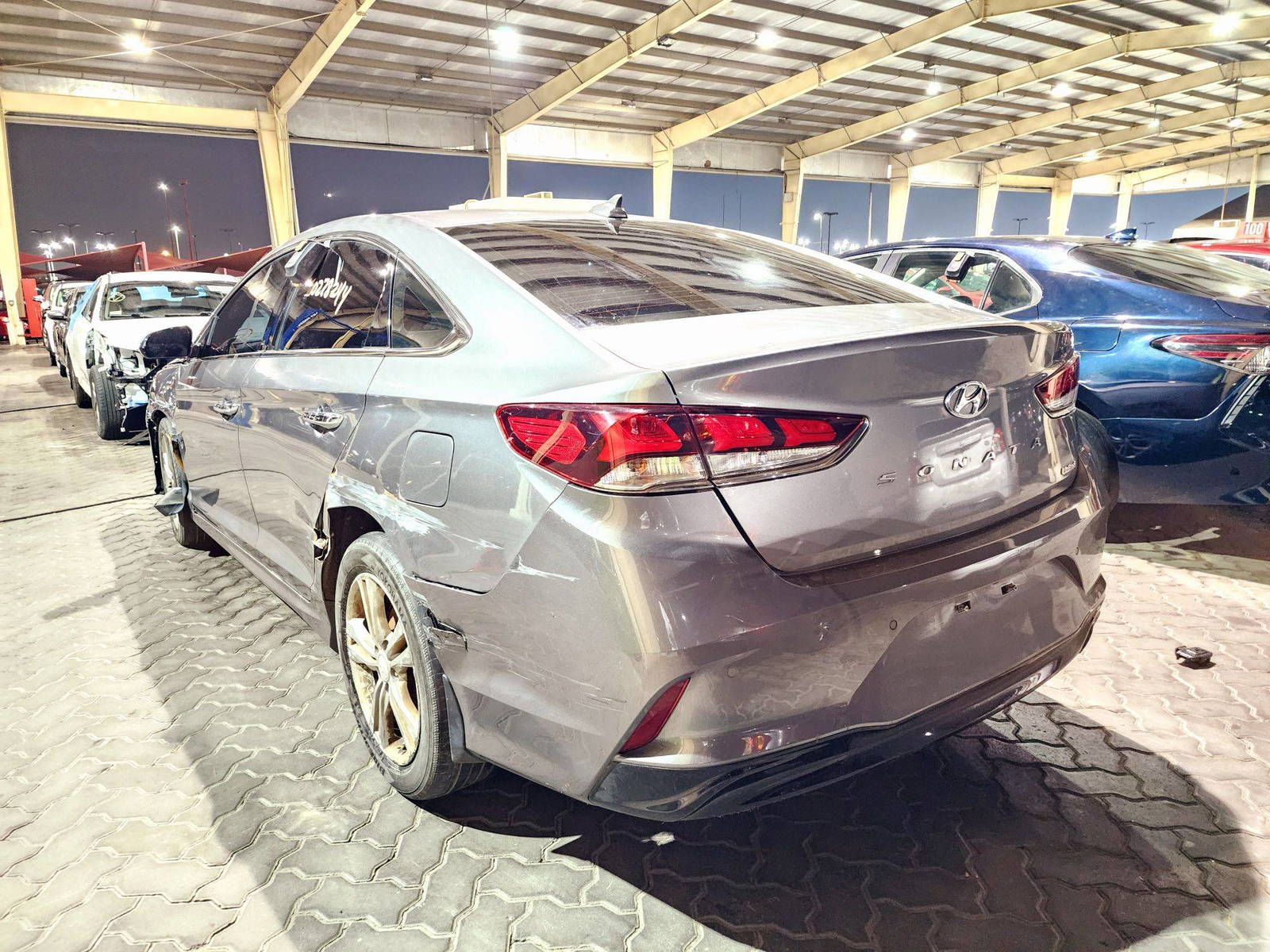 2018 HYUNDAI SONATA — 169127 Miles — Lot 8JH695548 — Souq - Marhaba Auctions Used Cars - Image 3
