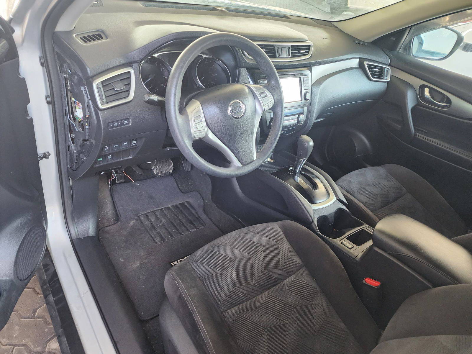2015 NISSAN ROGUE — 150407 Miles — Lot 37785451 - Marhaba Auctions Used Cars - Image 9