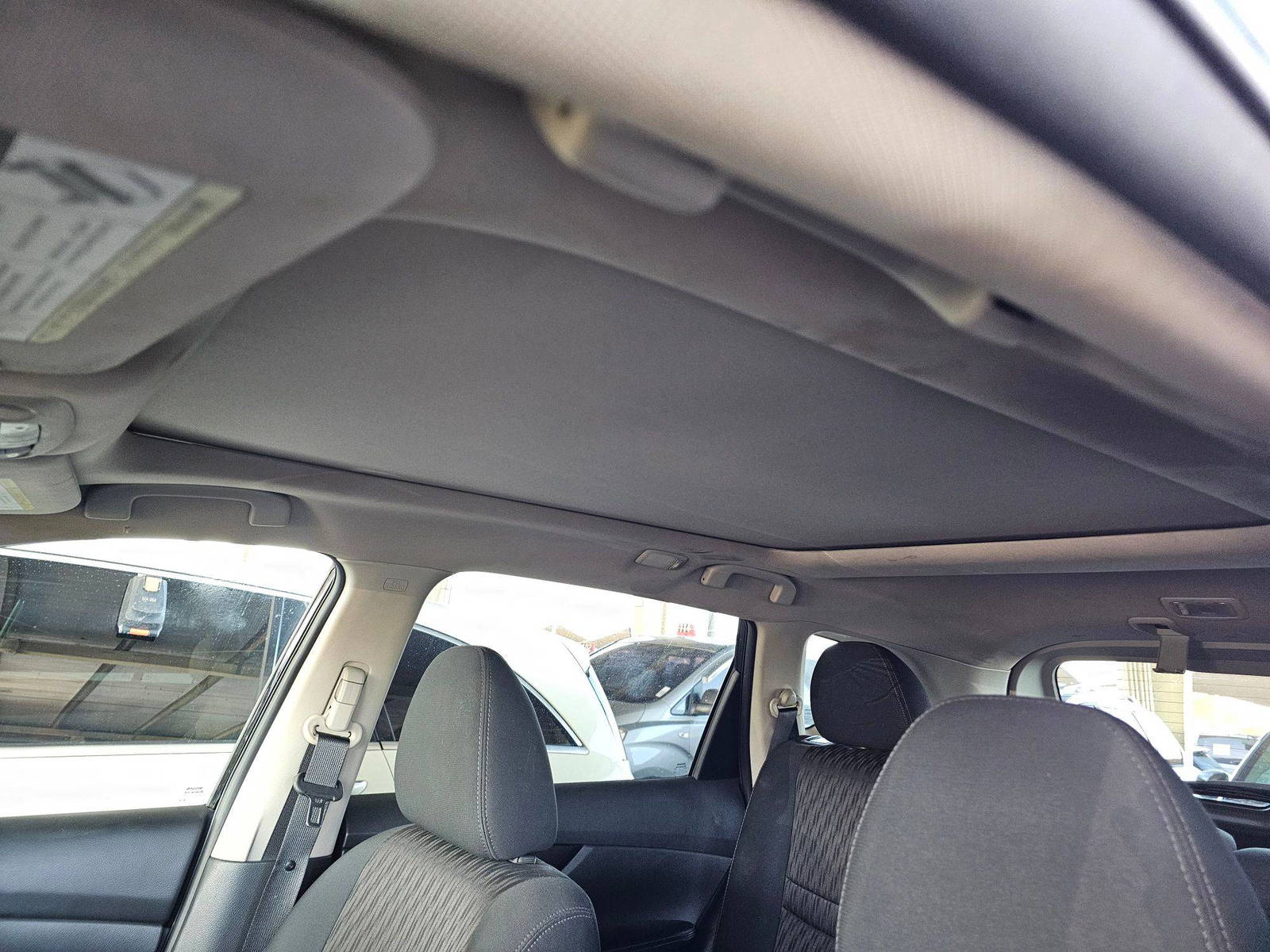 NISSAN ROGUE 2017 - Marhaba Auction Used Cars - Image 8