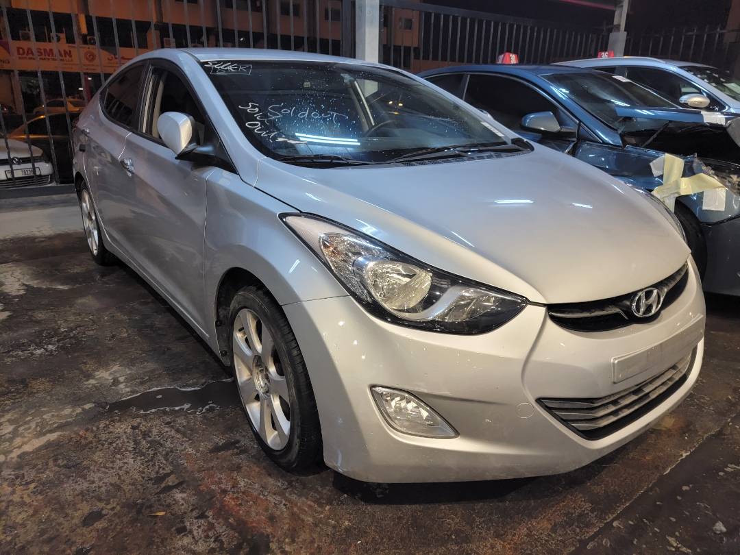 2012 HYUNDAI AVANTE — 123740 KM — Lot 442046 — Main - Marhaba Auctions Used Cars - Image 4