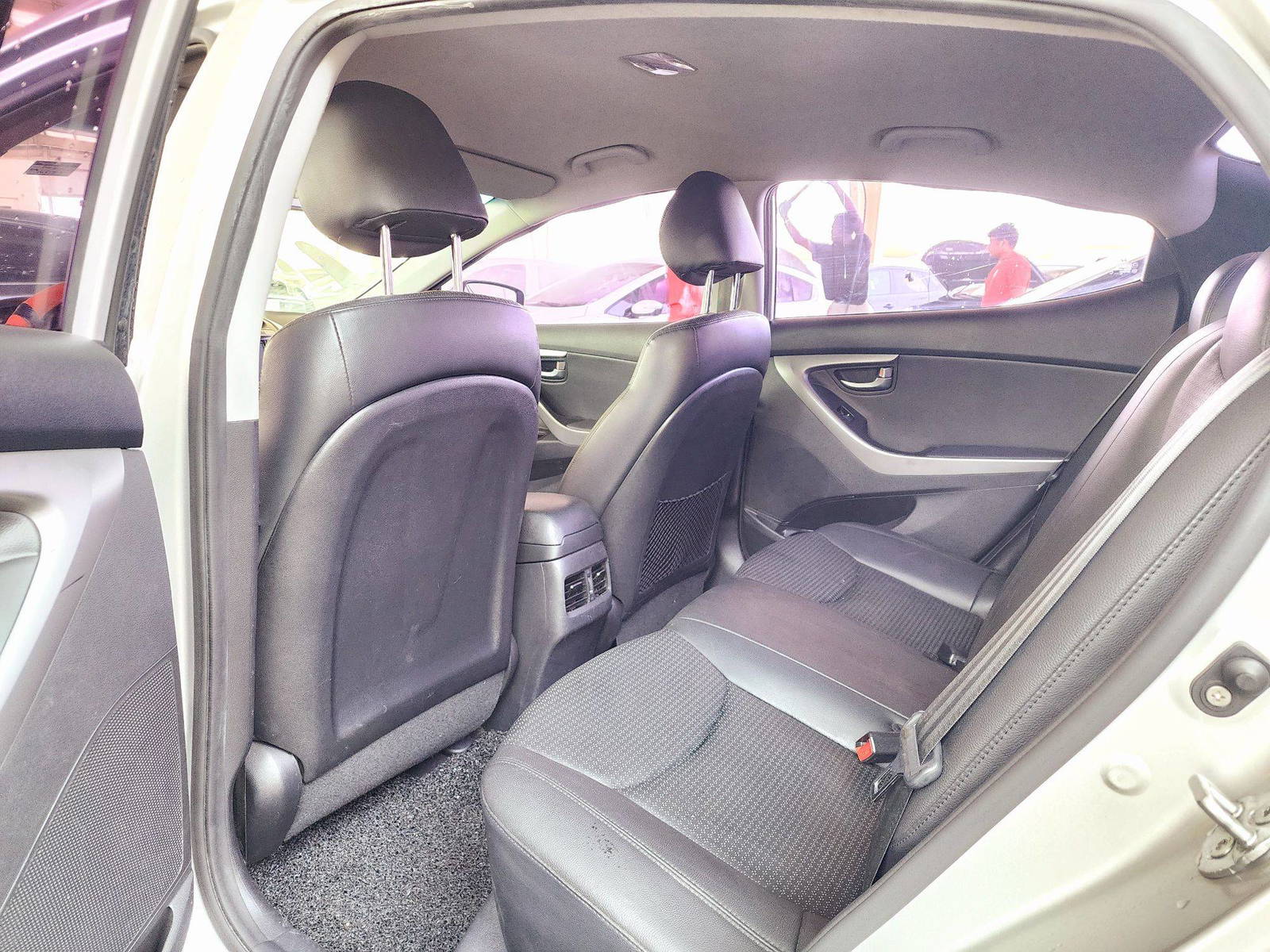 2014 HYUNDAI AVANTE — Lot 976361 — Souq - Marhaba Auctions Used Cars - Image 6