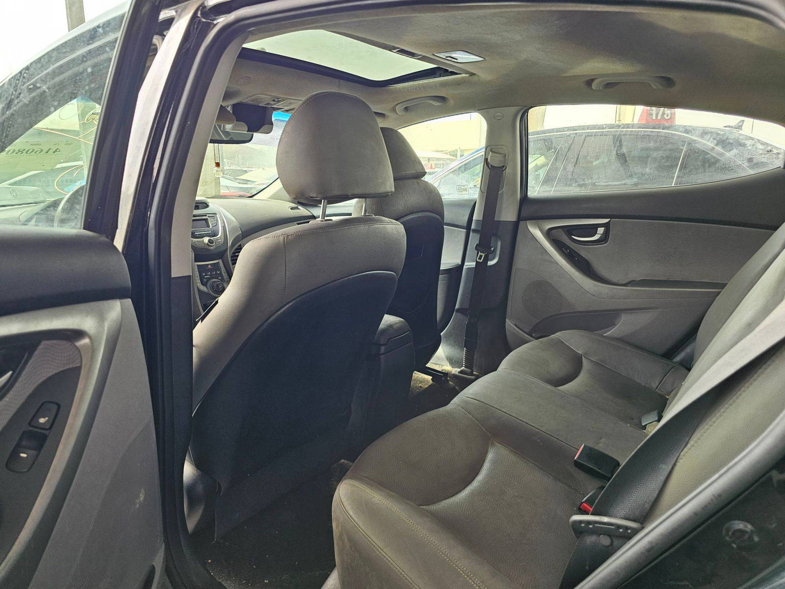 2013 HYUNDAI ELANTRA — 116899 Miles — Lot E4DU574977 — Souq - Marhaba Auctions Used Cars - Image 6