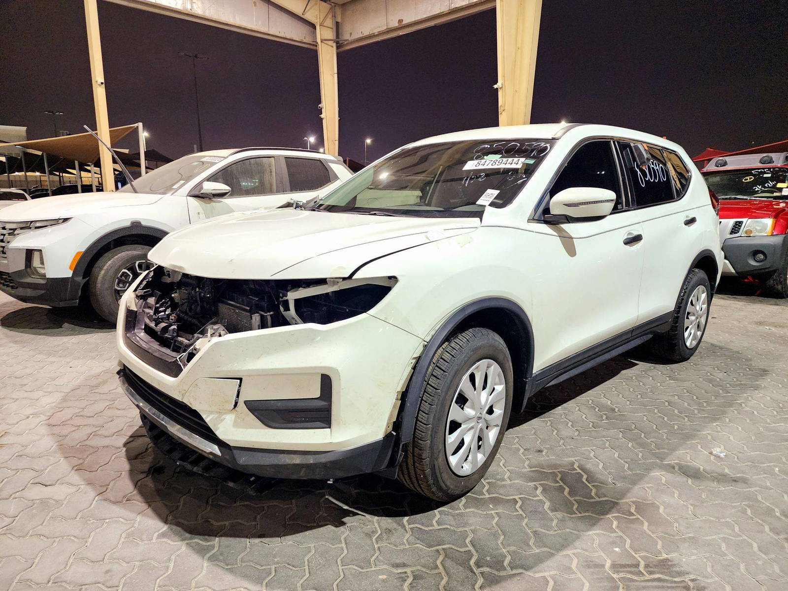 2018 NISSAN ROGUE — 129748 KM — Lot 84789444 — Souq - Marhaba Auctions Used Cars - Image 5
